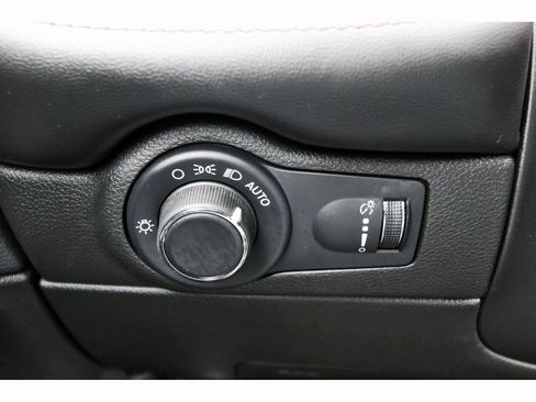 Used 2024 Dodge Durango GT image 22