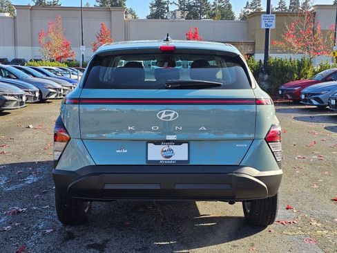 New 2026 Hyundai Kona SE image 6