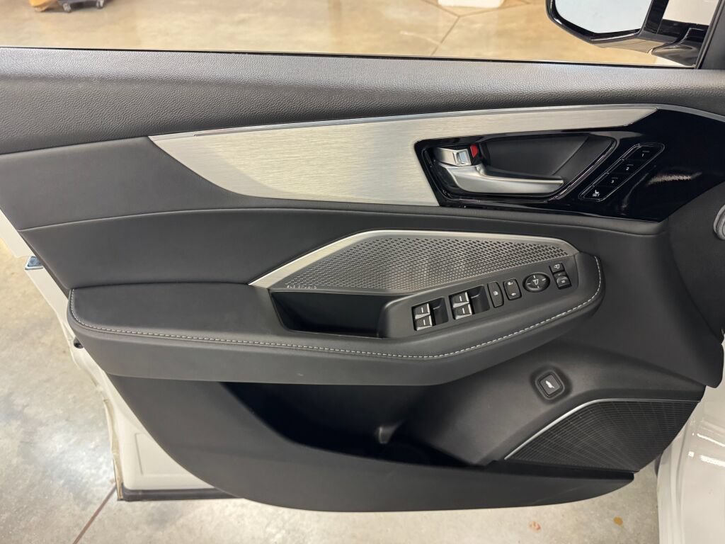 Certified 2024 Acura MDX w/ Technology Package AWD/4WD image 26