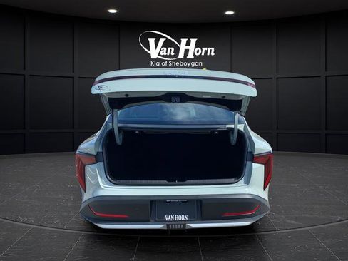 New 2026 Kia K4 FWD image 9