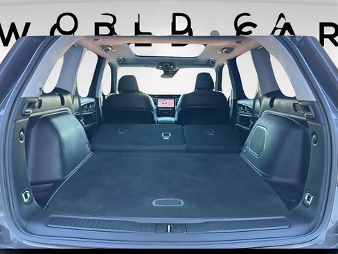 Used 2022 Jeep Grand Cherokee Limited image 11