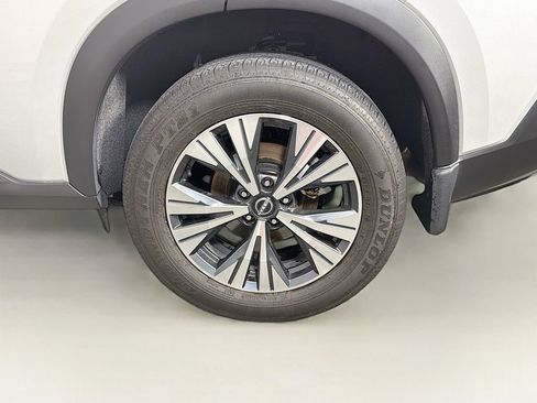Used 2023 Nissan Rogue SV AWD/4WD image 30