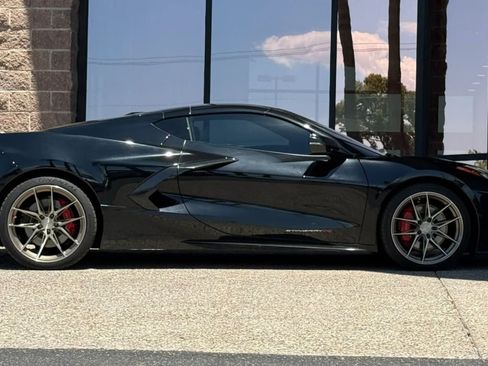 Used 2023 Chevrolet Corvette Stingray Preferred Cpe w/ Z51 Performance Package RWD image 13