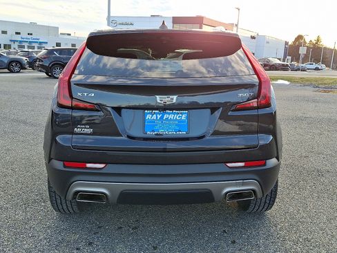 Used 2022 Cadillac XT4 Premium Luxury w/ Enhanced Visibility Package image 5