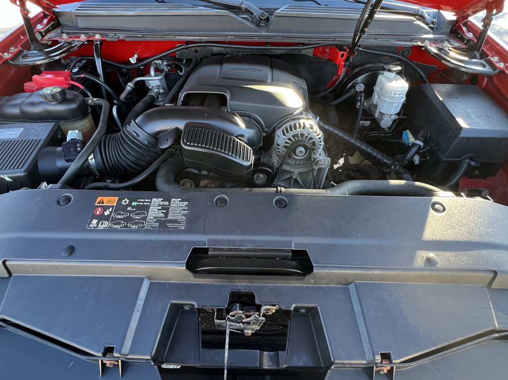 Used 2011 Chevrolet Avalanche LT AWD/4WD image 9