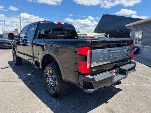 Used 2025 Ford F350 Platinum w/ Platinum Plus Package AWD/4WD image 3