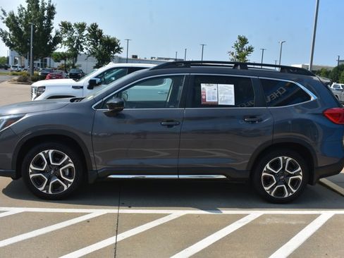 Used 2024 Subaru Ascent Limited w/ Technology Package AWD/4WD image 6