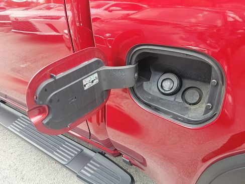 Used 2024 GMC Sierra 1500 Elevation image 15