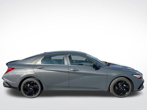New 2026 Hyundai Elantra SEL Sport Premium FWD image 5
