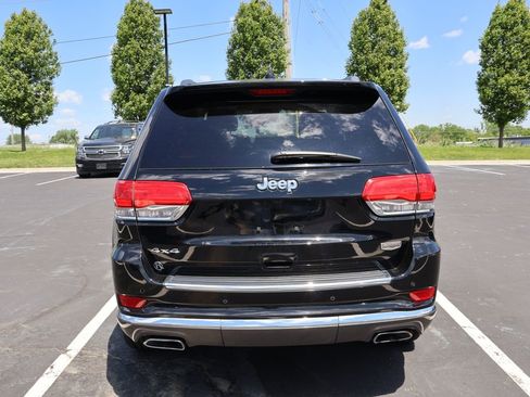 Used 2018 Jeep Grand Cherokee Summit AWD/4WD image 13