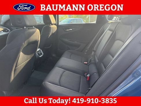Used 2025 Chevrolet Malibu LT FWD image 14