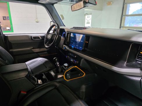 Used 2023 Ford Bronco Badlands AWD/4WD image 25