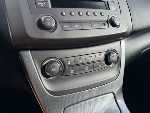 Used 2014 Nissan Sentra SR image 31