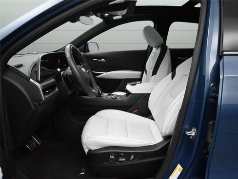 Used 2024 Cadillac XT4 Sport image 23