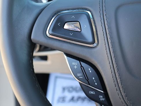 Used 2020 Lincoln MKZ w/ Convenience Package FWD image 8