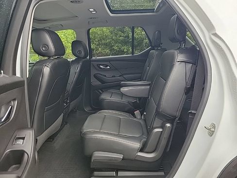 Used 2018 Chevrolet Traverse Premier w/ Redline Edition AWD/4WD image 31