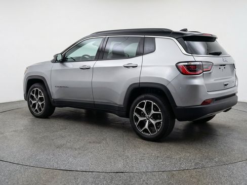 Used 2025 Jeep Compass Limited AWD/4WD image 6