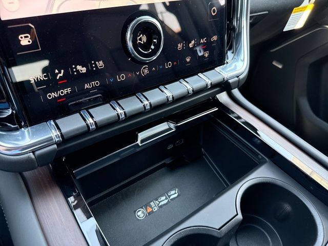 New 2026 GMC Yukon Denali AWD/4WD image 19