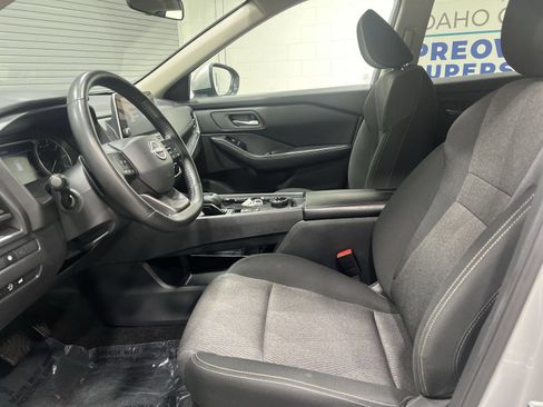 Used 2025 Nissan Rogue SV AWD/4WD image 11