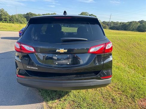 Used 2019 Chevrolet Equinox LS w/ LS Convenience Package FWD image 6