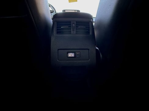 Used 2022 Mitsubishi Outlander SEL image 25