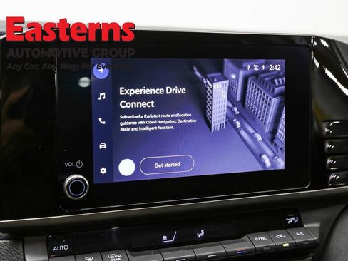 Used 2025 Toyota Camry LE image 19