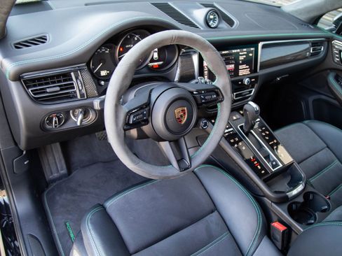 Certified 2026 Porsche Macan GTS AWD/4WD image 4