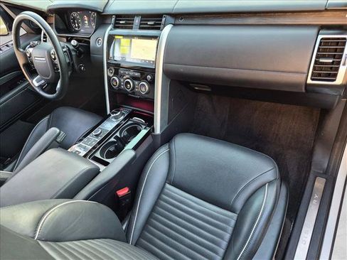 Used 2020 Land Rover Discovery HSE Luxury AWD/4WD image 24