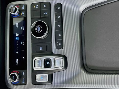 Used 2024 Hyundai Palisade Calligraphy FWD image 17