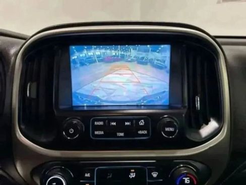 Used 2017 GMC Canyon SLT w/ Driver Alert Package image 46