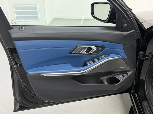Used 2025 BMW M3 w/ Executive Package RWD image 66