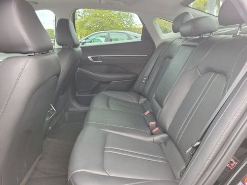 Used 2023 Hyundai Sonata Limited FWD image 9