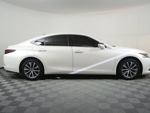 Used 2019 Lexus ES 350 w/ Accessory Package 2 FWD image 2