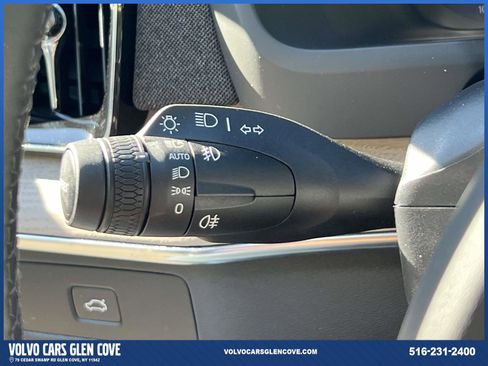 Used 2025 Volvo XC90 B6 Plus image 24