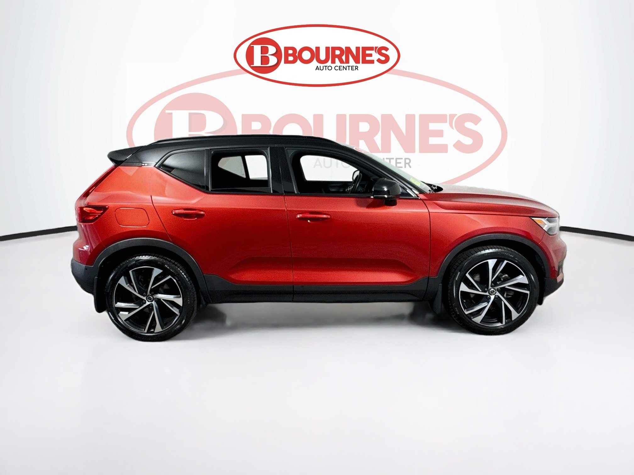 Used 2019 Volvo XC40 T5 R-Design AWD/4WD image 13