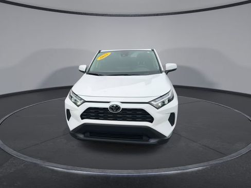 Used 2025 Toyota RAV4 XLE image 6