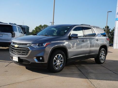 Used 2018 Chevrolet Traverse LT AWD/4WD image 3