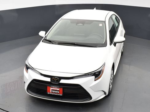 Used 2025 Toyota Corolla LE FWD image 22