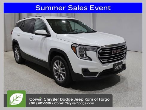 Used 2024 GMC Terrain SLT AWD/4WD image 1