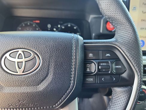 Used 2024 Toyota Tacoma TRD Sport image 17