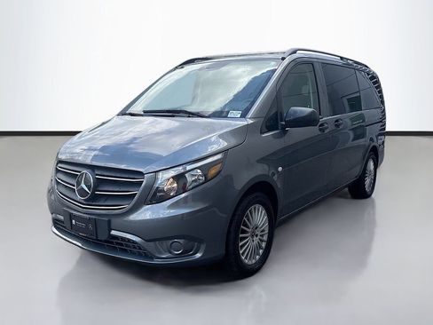 Used 2023 Mercedes-Benz Metris Passenger image 6