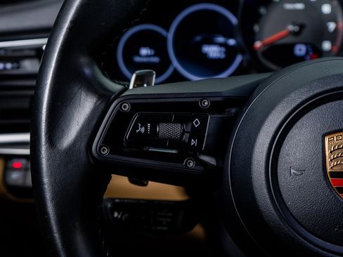 Used 2022 Porsche Panamera 4 Platinum Edition image 46