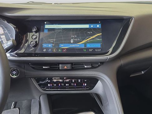 Used 2023 Buick Envision Avenir image 19