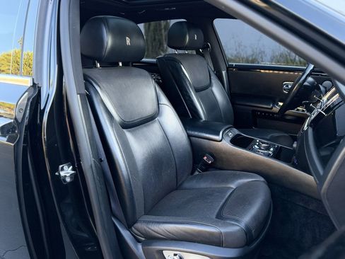 Used 2017 Rolls-Royce Ghost RWD image 29