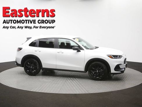 Used 2025 Honda HR-V Sport image 45