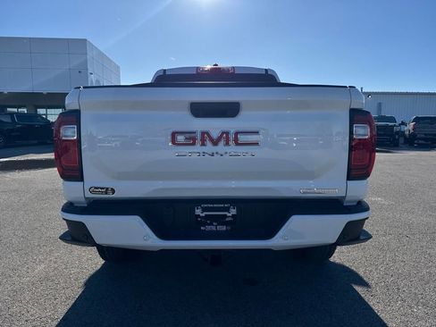 New 2026 GMC Canyon Elevation image 5