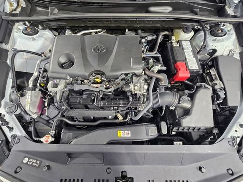 Used 2022 Toyota Camry SE FWD image 14