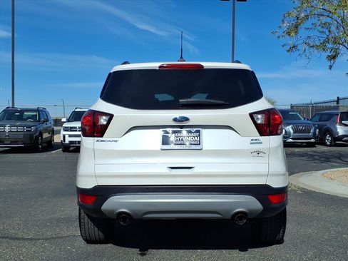 Used 2019 Ford Escape SEL image 5