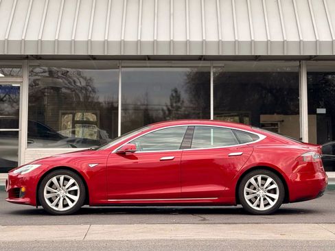 Used 2016 Tesla Model S 75D image 6