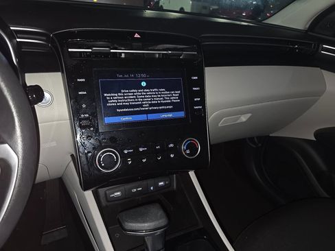 Used 2023 Hyundai Tucson SEL w/ Winter Package AWD/4WD image 6